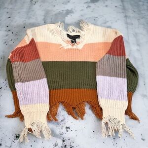 Women’s Polly & Esther knitted Sweater in a Size S. New without tags.